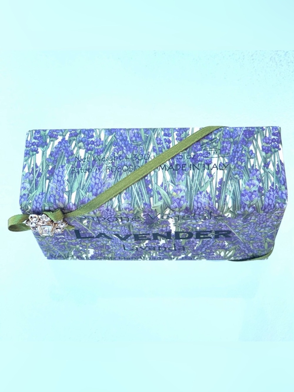 Italian Lavender Sapone Vegetale Bar Soap with Rhinestone Embellished Wrapping - Picture 2 of 7